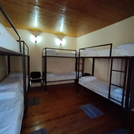 Wooden_Room_Hostel Єреван Екстер'єр фото
