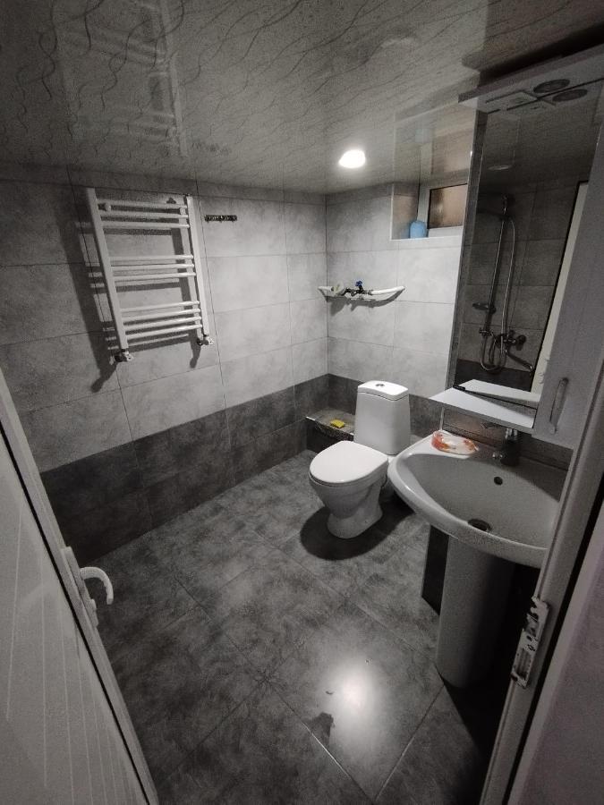 Wooden_Room_Hostel Єреван Екстер'єр фото